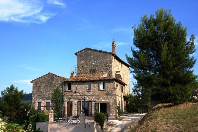 Gli Appartamenti Di Torre Bertona Todi Eksteriør bilde