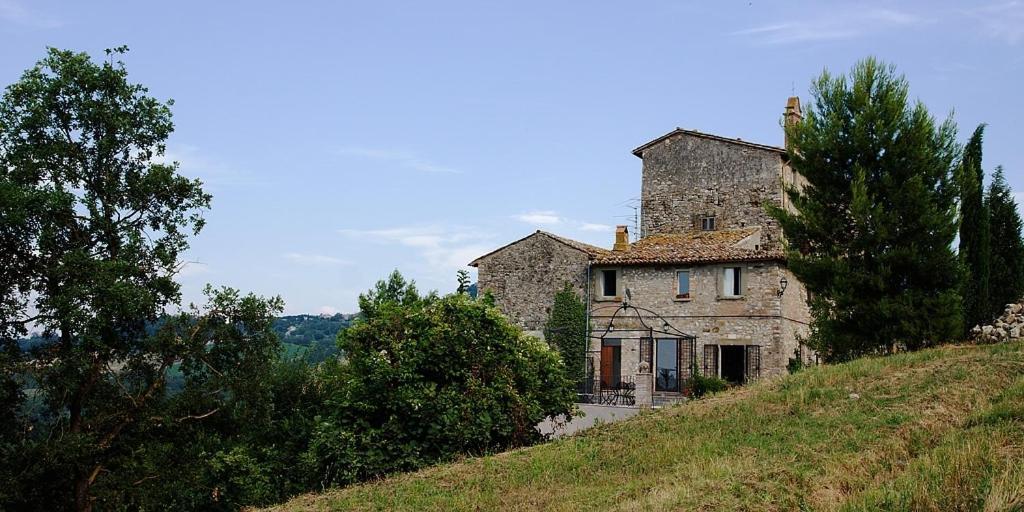Gli Appartamenti Di Torre Bertona Todi Eksteriør bilde